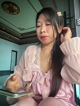 Mayly lucky2 online show from May 19, 2026, 1:56 am