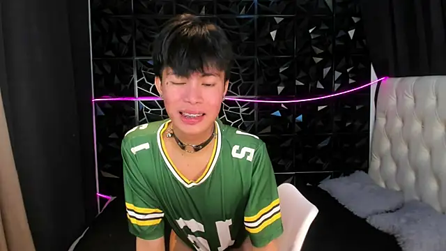 Snapshot of urtwinkbrixz chatting on March 14, 2026, 5:35 am urtwinkbrixz online show from March 14, 2026, 5:35 am