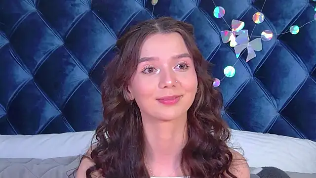 VanessaVienne online show from March 20, 2026, 4:41 pm