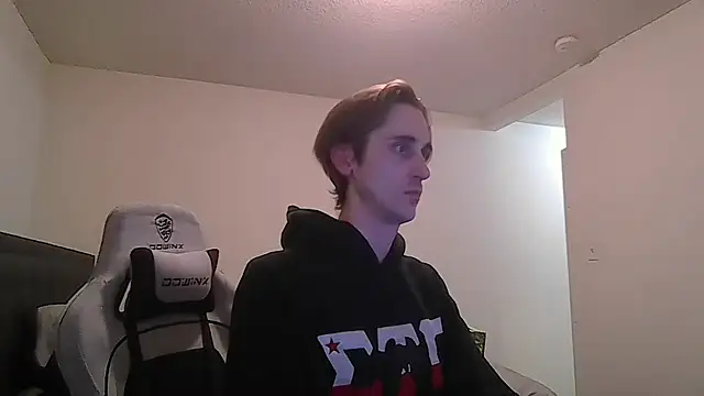 maxryderr online show from May 25, 2026, 3:06 am