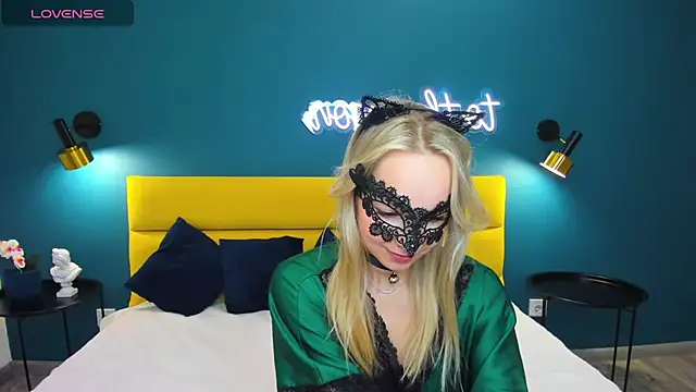 Snapshot of DaisyMellifluous chatting on January 17, 2026, 8:40 am DaisyMellifluous online show from January 17, 2026, 8:40 am