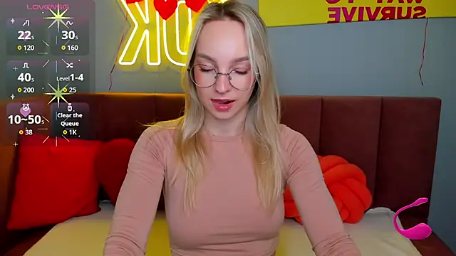 Snapshot of DaisyMellifluous chatting on February 19, 2026, 1:35 am DaisyMellifluous online show from February 19, 2026, 1:35 am