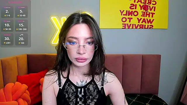 IvyDainty online show from May 29, 2026, 1:22 am