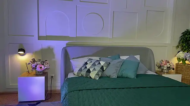 Snapshot of _SilkyShadow_ chatting on February 8, 2026, 1:03 am SilkyShadow online show from February 8, 2026, 1:03 am