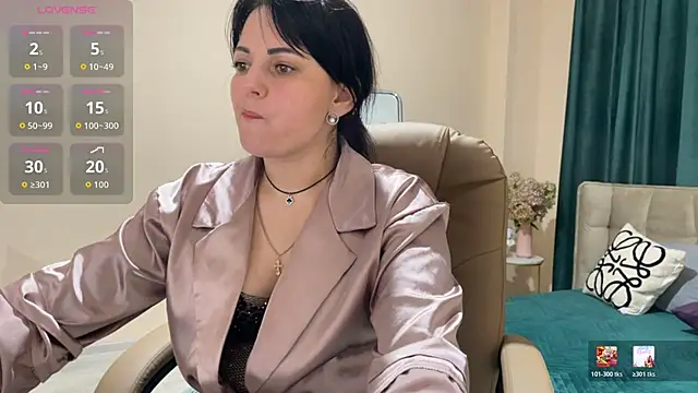  SilkyShadow  online show from May 21, 2026, 12:52 am