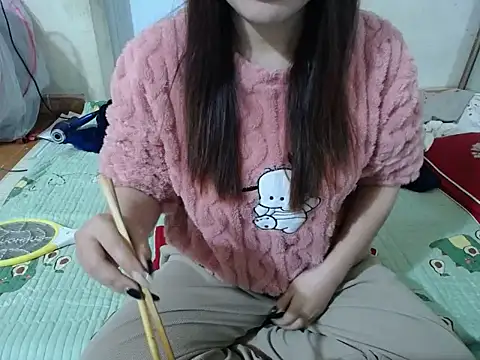 Snapshot of -Mimiu- chatting on February 4, 2026, 1:55 am -Mimiu- online show from February 4, 2026, 1:55 am