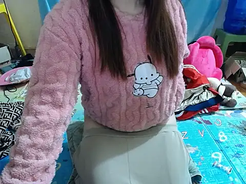 Snapshot of -Mimiu- chatting on February 4, 2026, 2:01 pm -Mimiu- online show from February 4, 2026, 2:01 pm