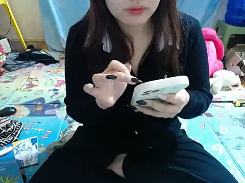 Snapshot of -Mimiu- chatting on February 5, 2026, 3:24 am -Mimiu- online show from February 5, 2026, 3:24 am