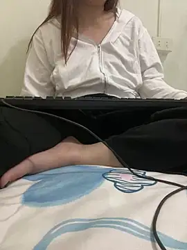 Snapshot of -Mimiu- chatting on February 15, 2026, 1:21 pm -Mimiu- online show from February 15, 2026, 1:21 pm