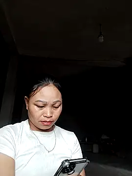 Snapshot of miray- chatting on February 24, 2026, 5:30 am miray- online show from February 24, 2026, 5:30 am