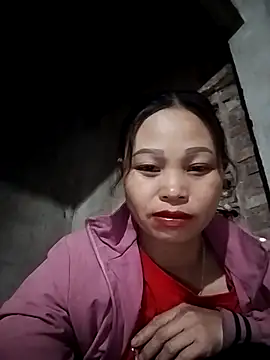 Snapshot of miray- chatting on February 2, 2026, 12:04 pm miray- online show from February 2, 2026, 12:04 pm