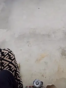 Snapshot of miray- chatting on February 11, 2026, 9:20 am miray- online show from February 11, 2026, 9:20 am