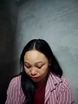 Snapshot of miray- chatting on February 7, 2026, 9:45 pm miray- online show from February 7, 2026, 9:45 pm