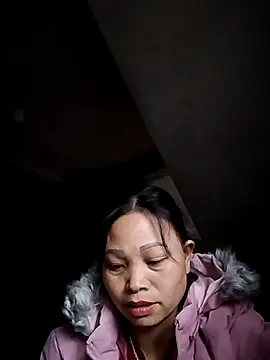 Snapshot of miray- chatting on February 19, 2026, 9:50 am miray- online show from February 19, 2026, 9:50 am