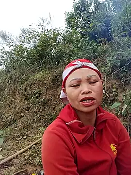 Snapshot of miray- chatting on January 14, 2026, 5:33 am miray- online show from January 14, 2026, 5:33 am