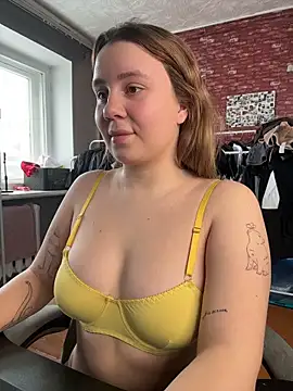 AnnaSeint online show from February 28, 2026, 7:19 am