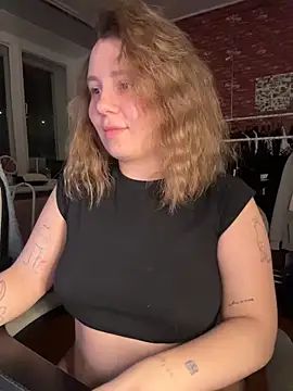 AnnaSeint online show from March 18, 2026, 6:42 pm