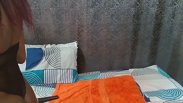 Snapshot of Amanda_April chatting on February 21, 2026, 7:27 pm Amanda April online show from February 21, 2026, 7:27 pm