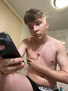 Snapshot of marcus_euphoria_ chatting on February 7, 2026, 5:43 pm marcus euphoria online show from February 7, 2026, 5:43 pm