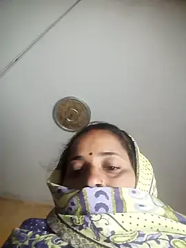 Snapshot of Reena_lodha chatting on February 8, 2026, 1:36 am Reena lodha online show from February 8, 2026, 1:36 am