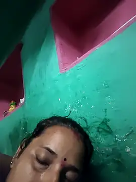 Snapshot of Reena_lodha chatting on July 1, 2026, 11:16 pm Reena lodha online show from July 1, 2026, 11:16 pm
