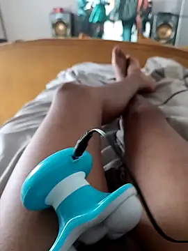 Snapshot of Winterslender chatting on January 14, 2026, 8:29 am Winterslender online show from January 14, 2026, 8:29 am