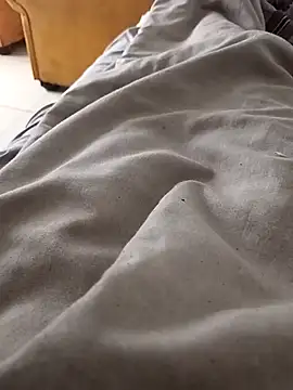 Snapshot of Winterslender chatting on January 13, 2026, 5:44 am Winterslender online show from January 13, 2026, 5:44 am