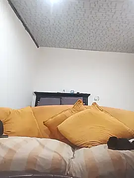 Snapshot of Winterslender chatting on February 17, 2026, 4:15 pm Winterslender online show from February 17, 2026, 4:15 pm