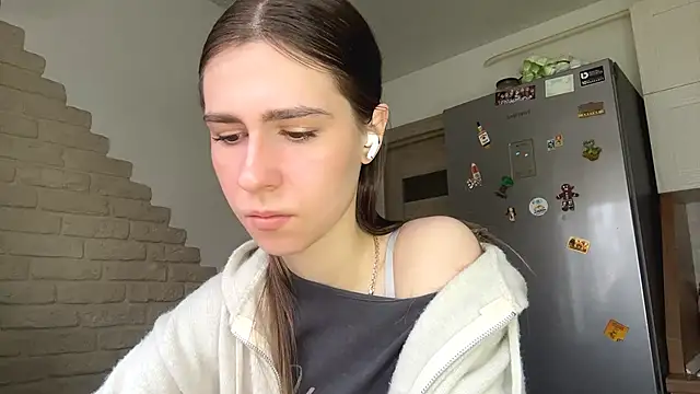 ElsieKuhlmann online show from April 11, 2026, 5:15 am