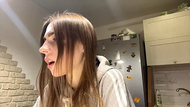 Snapshot of ElsieKuhlmann chatting on January 17, 2026, 3:10 am ElsieKuhlmann online show from January 17, 2026, 3:10 am