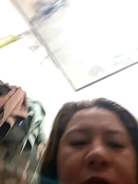 Snapshot of Seductive_Two0205 chatting on February 7, 2026, 11:40 am Seductive Two0205 online show from February 7, 2026, 11:40 am