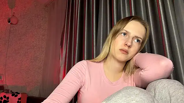 JeannettaIltzsch online show from February 16, 2026, 6:06 pm