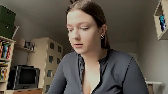 Snapshot of JammieMickiewicz chatting on March 31, 2026, 6:37 am JammieMickiewicz online show from March 31, 2026, 6:37 am