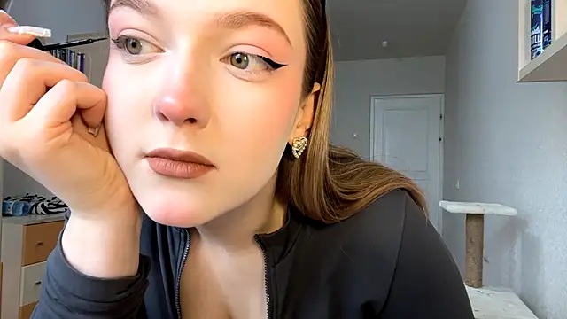 Snapshot of JammieMickiewicz chatting on April 12, 2026, 11:35 am JammieMickiewicz online show from April 12, 2026, 11:35 am