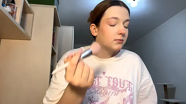 JammieMickiewicz online show from February 6, 2026, 7:15 am