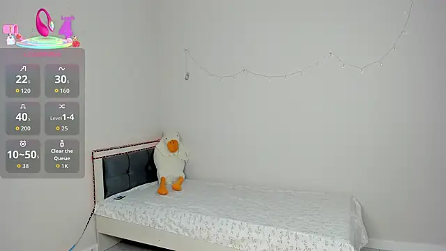 Snapshot of elina_syui chatting on February 11, 2026, 5:46 pm elina syui online show from February 11, 2026, 5:46 pm