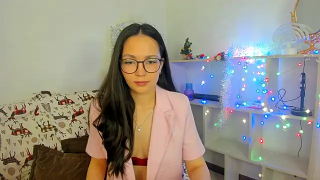 Snapshot of elina_syui chatting on January 14, 2026, 6:11 pm elina syui online show from January 14, 2026, 6:11 pm