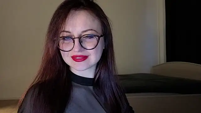 Snapshot of Satin_Sin chatting on April 3, 2026, 5:52 pm Satin Sin online show from April 3, 2026, 5:52 pm