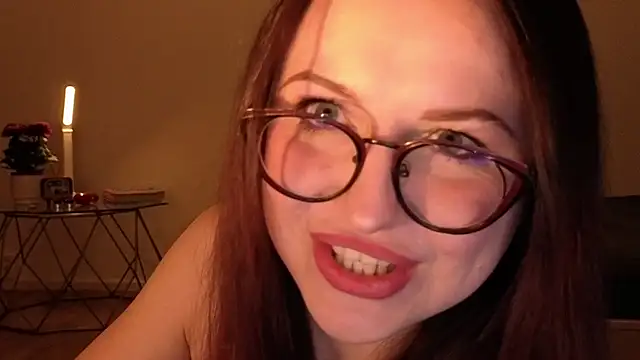 Snapshot of Satin_Sin chatting on May 3, 2026, 7:06 pm Satin Sin online show from May 3, 2026, 7:06 pm
