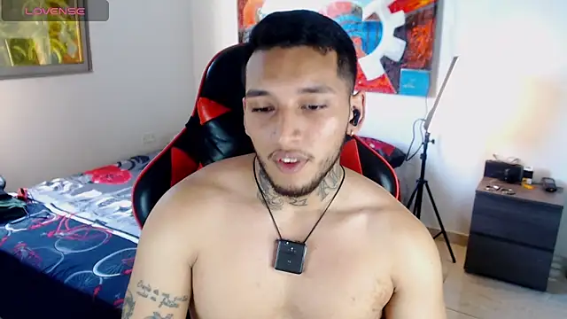 EvanVelvet online show from February 25, 2026, 9:36 pm