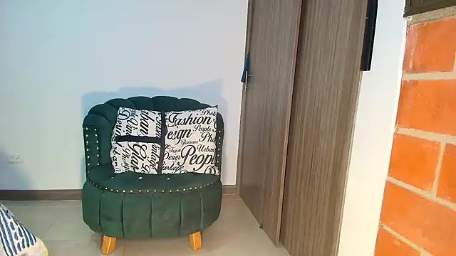 thalianapraadaa  online show from February 26, 2026, 12:10 am