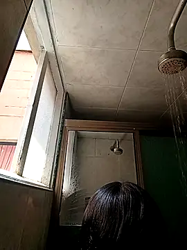 Shanel Lozano online show from March 26, 2026, 5:44 pm