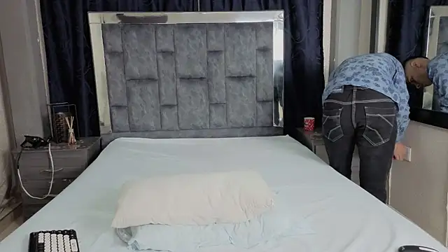 Snapshot of LeoMonnroe chatting on February 11, 2026, 7:03 pm LeoMonnroe online show from February 11, 2026, 7:03 pm