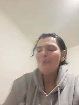 Snapshot of roksa2026 chatting on May 1, 2026, 8:08 am roksa2026 online show from May 1, 2026, 8:08 am