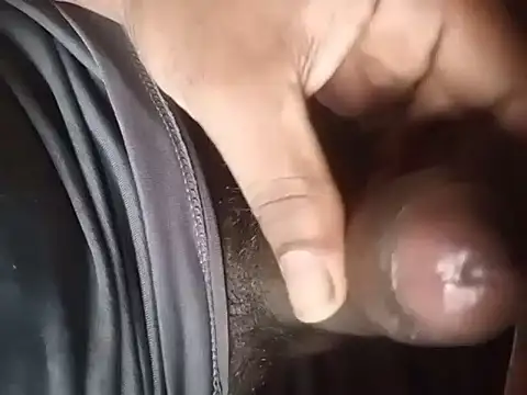 Snapshot of walkolla28 chatting on February 3, 2026, 7:35 am walkolla28 online show from February 3, 2026, 7:35 am