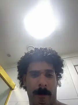 Snapshot of Gustavo17model chatting on February 6, 2026, 12:23 pm Gustavo17model online show from February 6, 2026, 12:23 pm