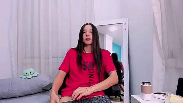 ViictoriiaSaenz online show from April 8, 2026, 6:15 am