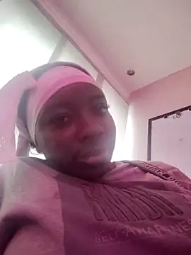 Snapshot of EngelSmith_ chatting on February 7, 2026, 12:57 pm EngelSmith online show from February 7, 2026, 12:57 pm