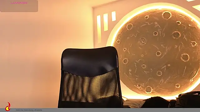 Snapshot of Apolo_lux1 chatting on July 12, 2026, 7:47 pm Apolo lux1 online show from July 12, 2026, 7:47 pm