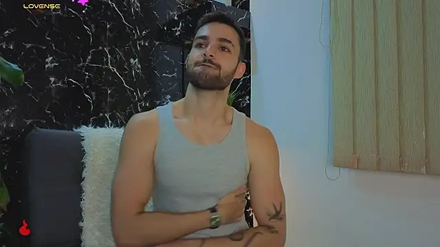 Snapshot of Apolo_lux1 chatting on January 16, 2026, 2:37 am Apolo lux1 online show from January 16, 2026, 2:37 am